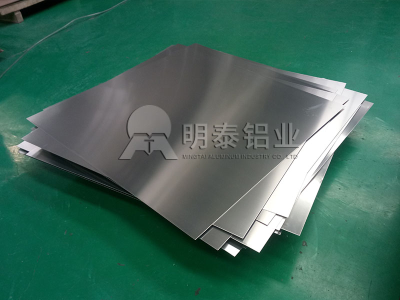 機(jī)箱機(jī)柜用2.0厚5052鋁板一噸售價(jià)多少？廠家選哪個(gè)？